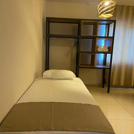 Kalia Ex Kale * Side