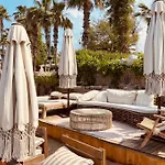 Kalia Hotel *